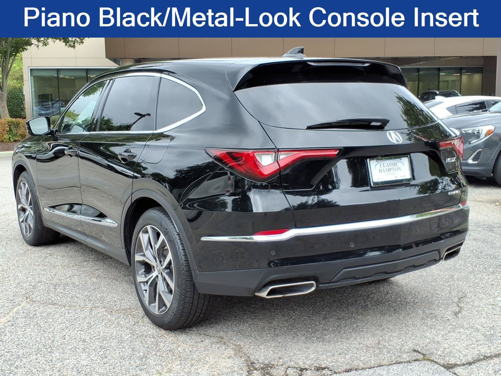 Used 2023 Acura MDX w/ Technology Package AWD/4WD image 10