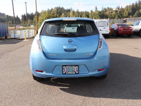 Used 2013 Nissan Leaf SV w/ LED & Quick Charge Pkg FWD image 6