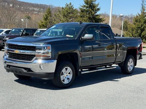 Used 2018 Chevrolet Silverado 1500 LT w/ All Star Edition image 10
