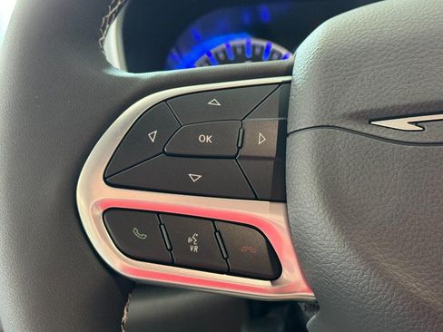 New 2027 Chrysler Pacifica Select w/ Family Tech Group FWD image 15