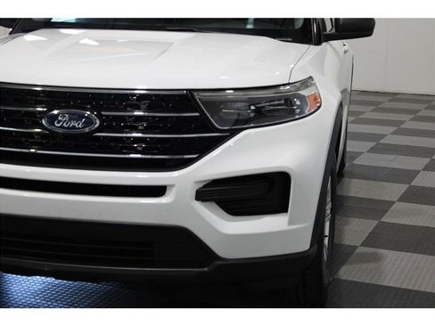Used 2020 Ford Explorer XLT image 20