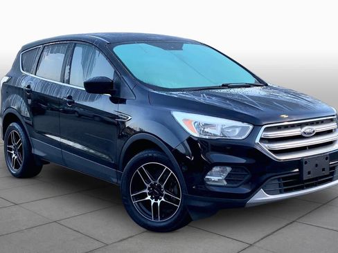 Used 2017 Ford Escape SE AWD/4WD image 2