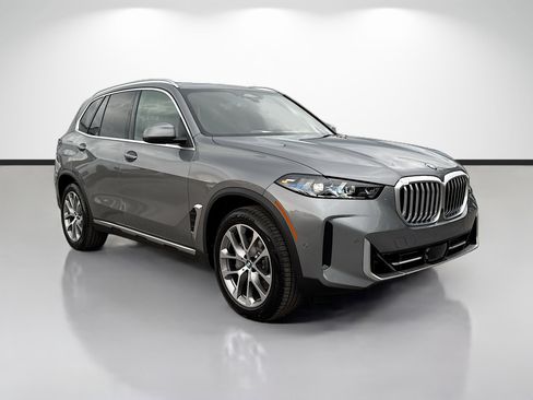 New 2026 BMW X5 sDrive40i RWD image 1