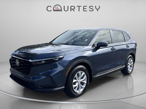 Used 2024 Honda CR-V LX image 1