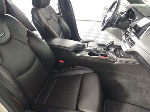 Used 2021 Cadillac CT4 V w/ Technology Package image 40