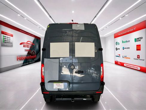 Used 2019 Mercedes-Benz Sprinter 144 image 6