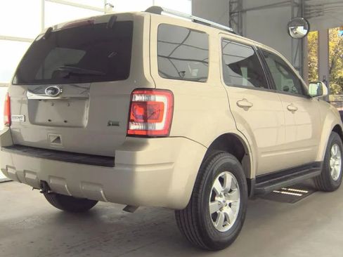 Used 2010 Ford Escape Limited AWD/4WD image 3