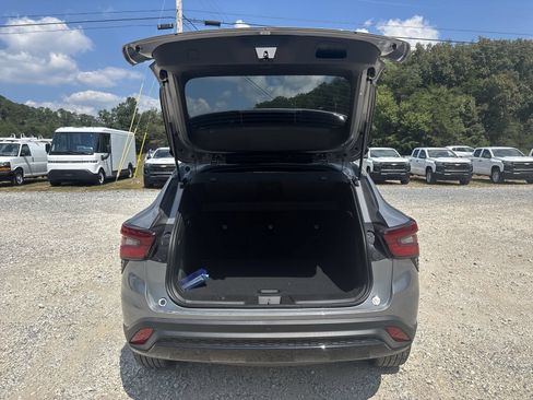 New 2026 Chevrolet Trax RS w/ Driver Confidence Package FWD image 25