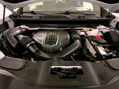 Used 2025 GMC Acadia Elevation FWD image 10