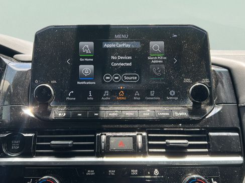Used 2025 Nissan Pathfinder SL FWD image 20