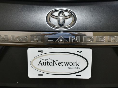 Used 2011 Toyota Highlander Limited w/ Tow Pkg image 99