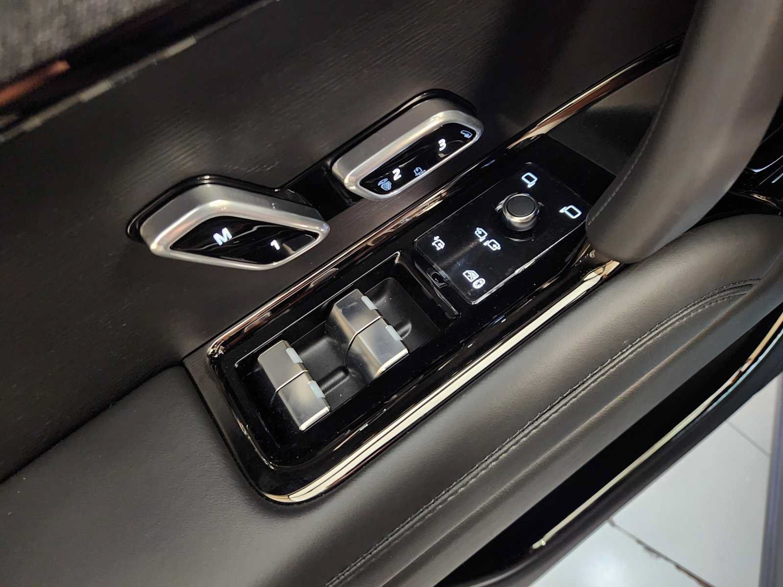 New 2026 Land Rover Range Rover Sport Dynamic SE AWD/4WD image 22