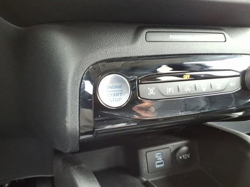 Used 2023 Ford Escape Platinum w/ Class II Trailer Tow Package AWD/4WD image 21