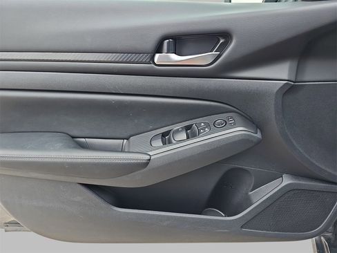 Used 2025 Nissan Altima 2.5 SV w/ SV Special Edition Package image 25