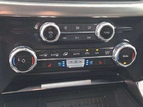 Used 2023 Ford F150 Lariat w/ Equipment Group 502A High AWD/4WD image 15