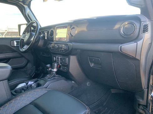 Used 2021 Jeep Wrangler Unlimited Sahara AWD/4WD image 28