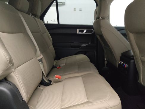 Used 2022 Ford Explorer 4WD image 19