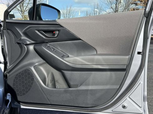 Certified 2025 Subaru Crosstrek 2.0i Premium image 8