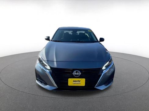 Used 2025 Nissan Altima 2.5 SV FWD image 4