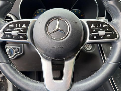 Used 2022 Mercedes-Benz GLC 300 4MATIC image 16