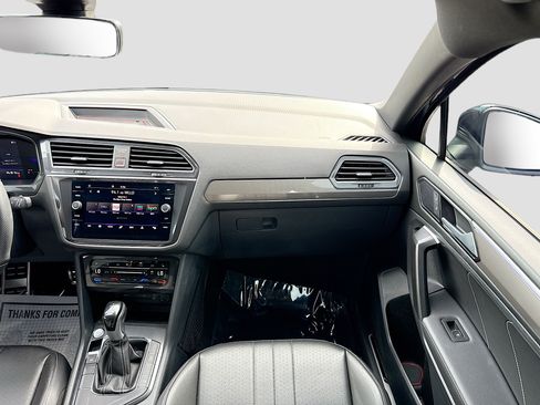 Used 2024 Volkswagen Tiguan SE R-Line FWD image 18