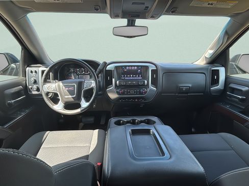 Used 2017 GMC Sierra 1500 SLE w/ SLE Value Package AWD/4WD image 10