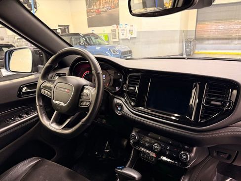 Used 2022 Dodge Durango GT image 31