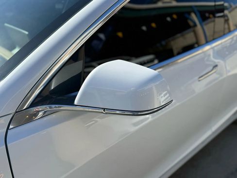 Used 2020 Tesla Model 3 Standard Range image 9