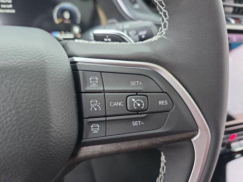 New 2025 Jeep Grand Cherokee Limited image 17