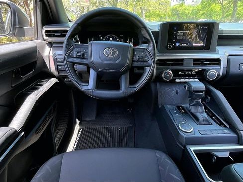 Used 2026 Toyota Tacoma SR5 image 8