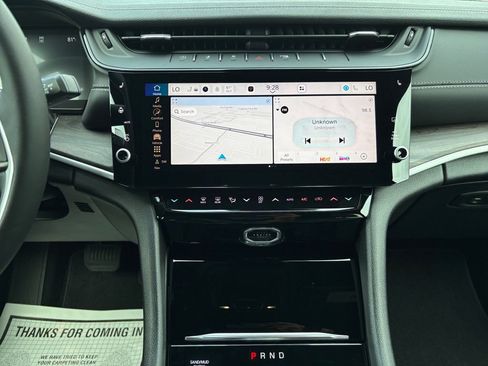New 2026 Jeep Grand Cherokee L Limited w/ Luxury Tech Group II AWD/4WD image 18