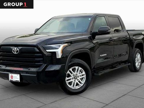 Certified 2025 Toyota Tundra SR5 w/ SR5 Convenience Package AWD/4WD image 1