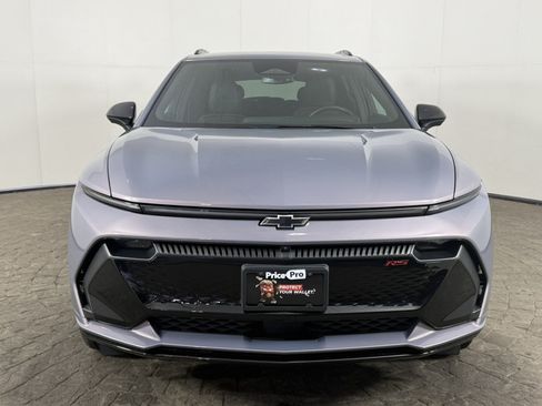 Used 2024 Chevrolet Equinox EV RS w/ LPO, All-Weather Mat Package FWD image 2