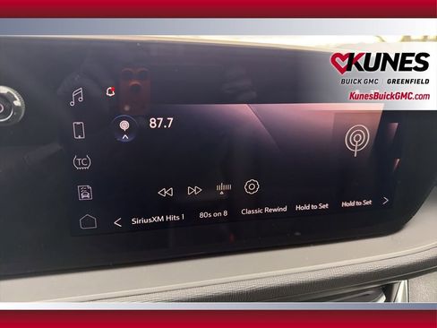 New 2026 Buick Envista Sport Touring w/ Convenience I Package FWD image 22