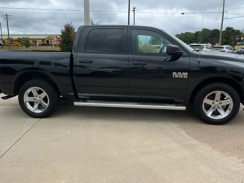 Used 2017 RAM 1500 Express image 7