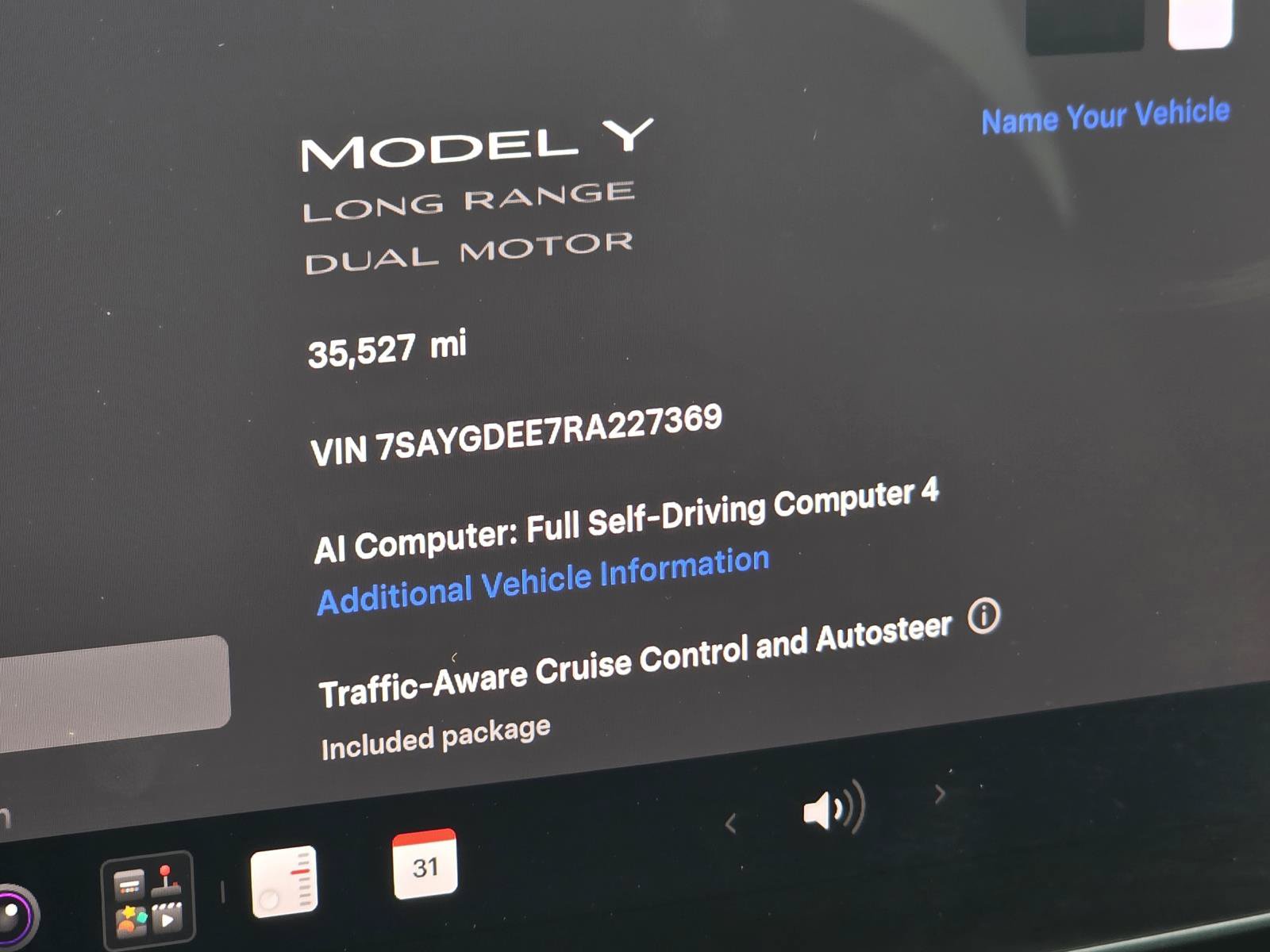 Used 2024 Tesla Model Y Long Range AWD/4WD image 23