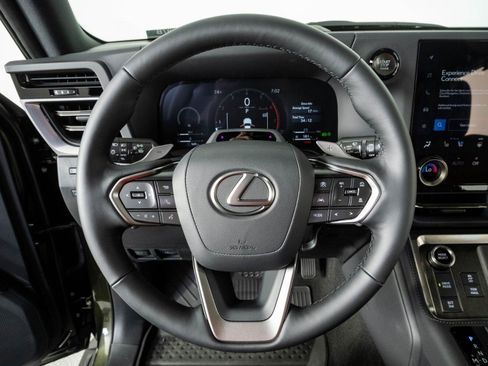 Used 2026 Lexus GX 550 w/ Accessory Package (ZB) AWD/4WD image 9