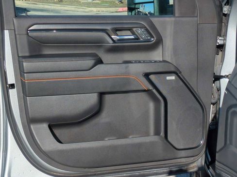 Used 2024 GMC Sierra 2500 AT4 w/ AT4 Premium Plus Package AWD/4WD image 22