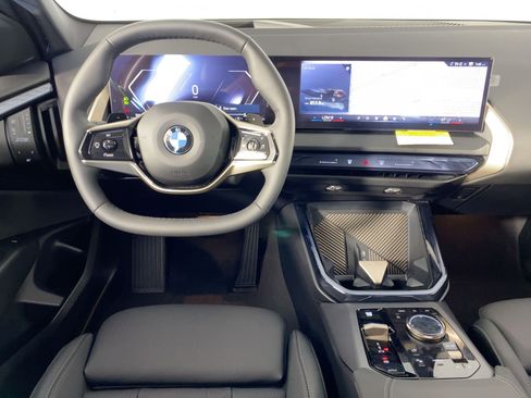 Used 2025 BMW X3 xDrive30i w/ Premium Package image 4