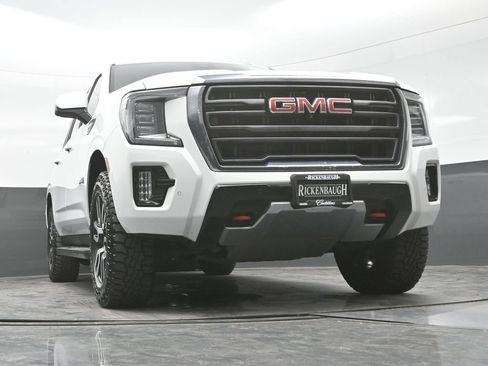 Used 2023 GMC Yukon XL AT4 AWD/4WD image 32