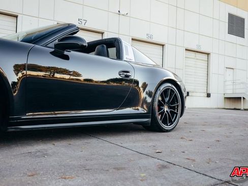 Used 2016 Porsche 911 Targa 4S image 43