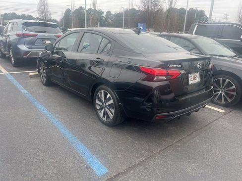 Used 2020 Nissan Versa SR w/ Convenience Package image 6