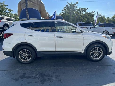 Used 2018 Hyundai Santa Fe Sport w/ 2.4L Tech Package 04 AWD/4WD image 7