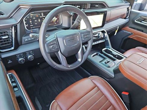 Used 2026 GMC Sierra 2500 Denali Ultimate w/ Max Trailering Package AWD/4WD image 9
