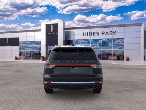 New 2026 Lincoln Aviator AWD image 5
