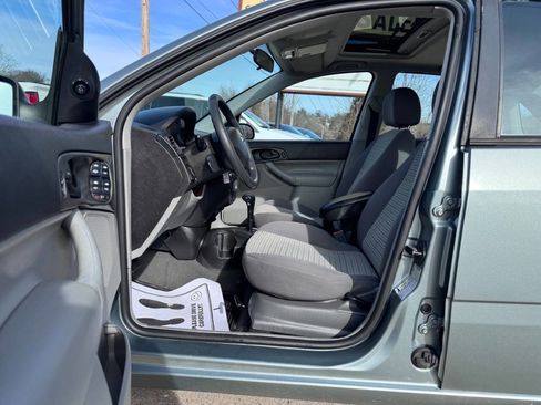 Used 2006 Ford Focus SE image 10