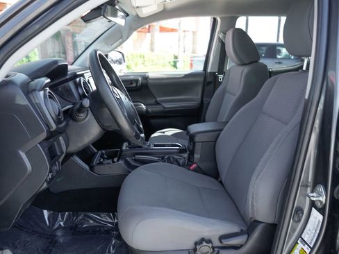 Used 2019 Toyota Tacoma SR w/ SR Convenience Package AWD/4WD image 16