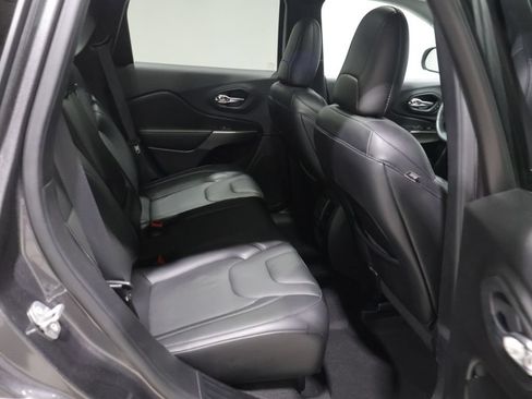 Used 2021 Jeep Cherokee Limited AWD/4WD image 19