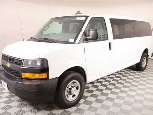 Used 2020 Chevrolet Express 3500 LS image 8