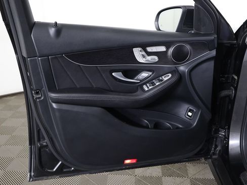 Used 2022 Mercedes-Benz GLC 300 4MATIC w/ AMG Line image 21